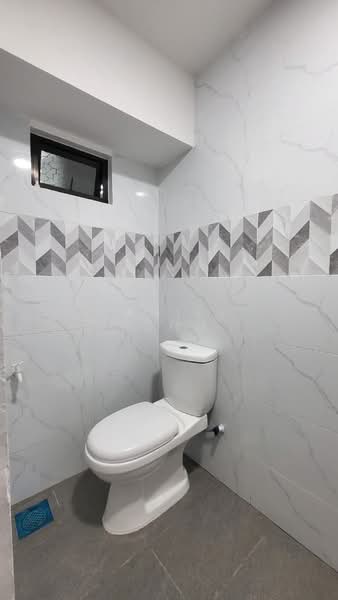 2-storey Terraced House for Sale in Bandar Seri Alam (Masai) - Daniel Yong - Bathroom - PropertyGuru.com.my