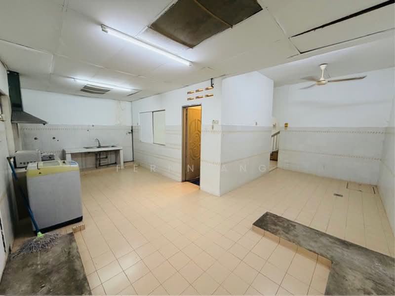 2-storey Terraced House for Sale in Taman Tun Dr Ismail (Kuala Lumpur) - Fernn Ang - Kitchen - PropertyGuru.com.my