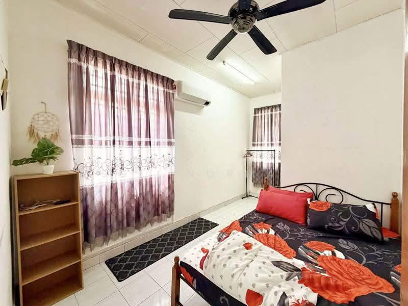 2-storey Terraced House for Sale in Taman Sri Pulai Perdana (Skudai) - Sufi Norman - Bedroom - PropertyGuru.com.my
