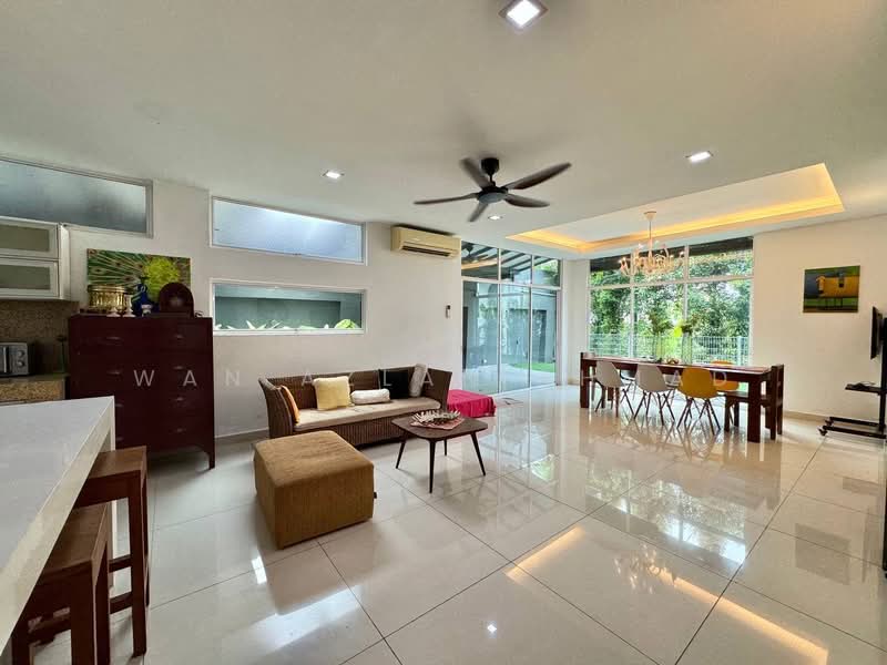 Semi-Detached House for Sale in Sultan Abdul Aziz Shah Golf & Country Club (Shah Alam) - Wan Azlan Ahmad - PropertyGuru.com.my