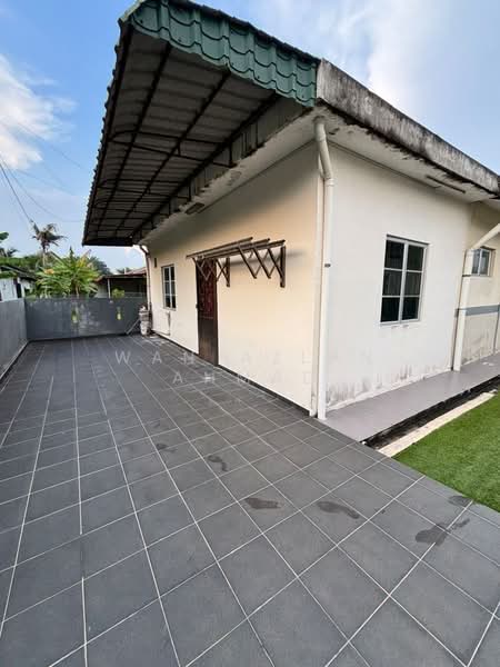 Semi-Detached House for Sale in Taman Meru Harapan (Kapar) - Wan Azlan Ahmad - PropertyGuru.com.my
