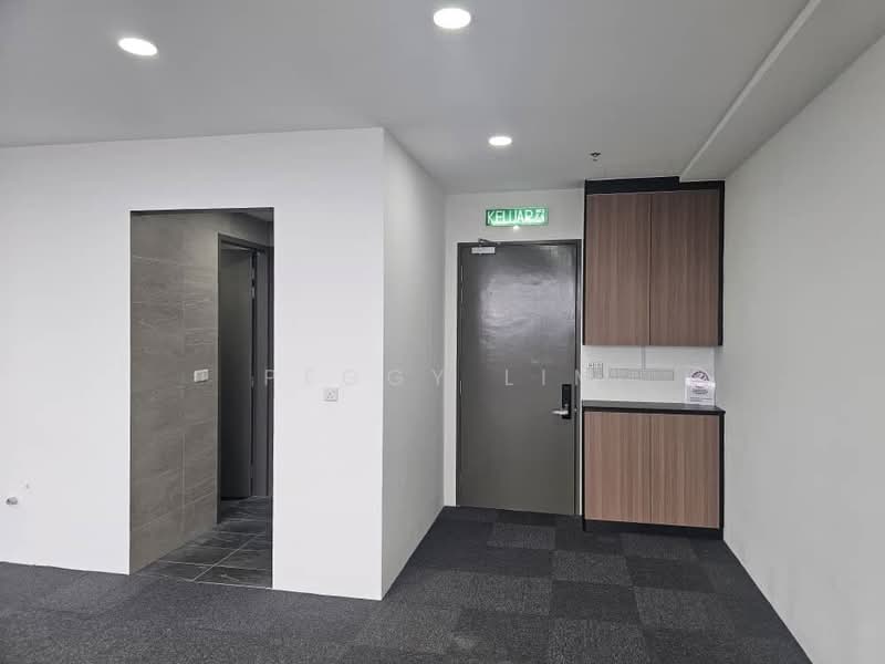 Pejabat untuk Disewa di Puchong (Selangor) - Peggy Lim - Entrance - PropertyGuru.com.my
