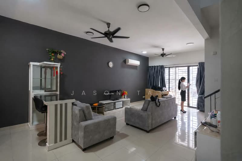 Terraced House for Rent in Bandar Bukit Raja (Klang) - Jason Tan - Living Room - PropertyGuru.com.my