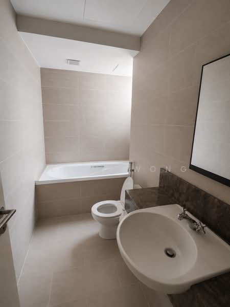 Kondominium untuk Dijual di Ara Hill Condominium - Jeremy Wong - Bathroom - PropertyGuru.com.my