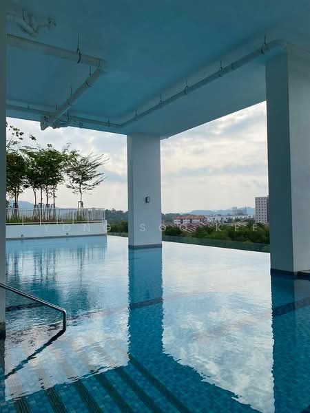Kondominium untuk Disewa di The Sky @ Tripark - Yong Soo Kee - Pool - PropertyGuru.com.my