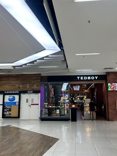 Shop / Office for Rent in Petaling Jaya (Selangor) - Veron Leong - Exterior - PropertyGuru.com.my