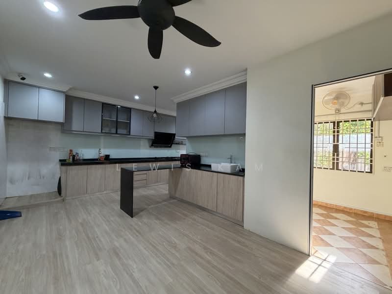 2-storey Terraced House for Sale in Tanjung Bungah (Penang) - Lewis Kam - Kitchen - PropertyGuru.com.my