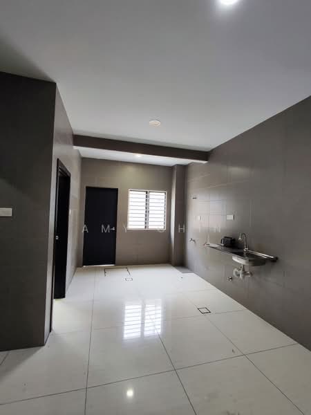 Townhouse for Sale in Sungai Long (Bandar Sungai Long) - Amy Chin - Kitchen - PropertyGuru.com.my