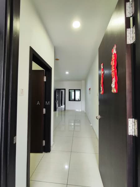 Townhouse for Sale in Sungai Long (Bandar Sungai Long) - Amy Chin - Corridor - PropertyGuru.com.my