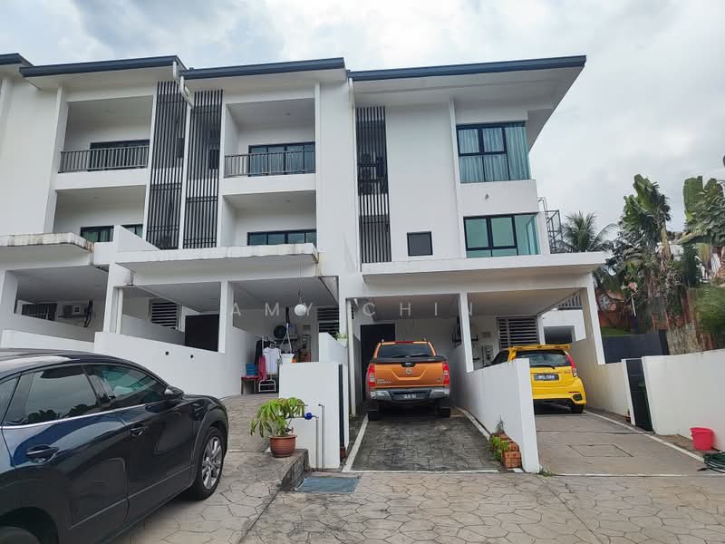 Townhouse for Sale in Sungai Long (Bandar Sungai Long) - Amy Chin - Exterior - PropertyGuru.com.my