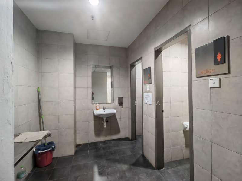 Office for Rent in Seksyen 8 (Petaling Jaya) - Kelvin Tham - Bathroom - PropertyGuru.com.my