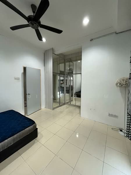 Semi-Detached House for Sale in Bandar Saujana Putra (Tanjong Duabelas) - Adibah Salim - Bedroom - PropertyGuru.com.my