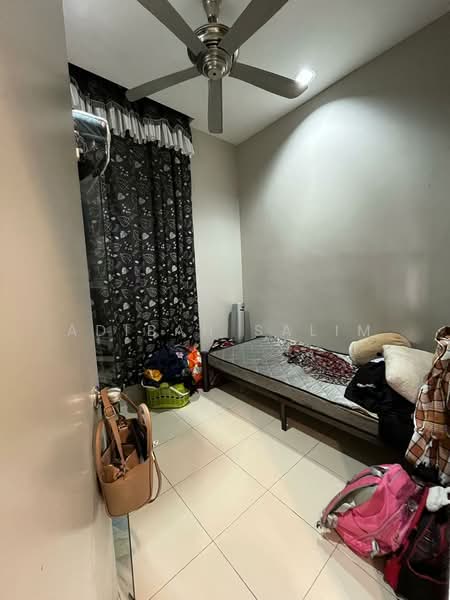 Semi-Detached House for Sale in Bandar Saujana Putra (Tanjong Duabelas) - Adibah Salim - Bedroom - PropertyGuru.com.my