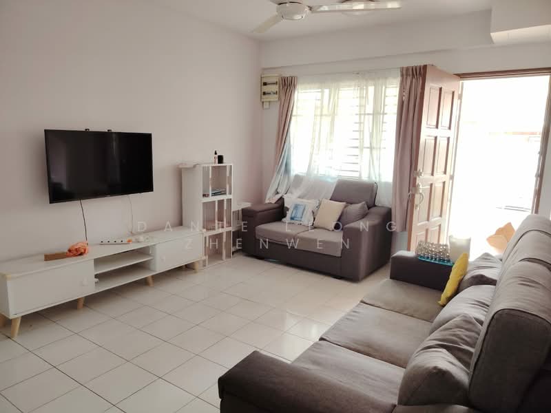 Rumah Teres 2 Tingkat untuk Disewa di Bandar Sungai Long (Selangor) - Dante Leong Zhenwen - Living Room - PropertyGuru.com.my