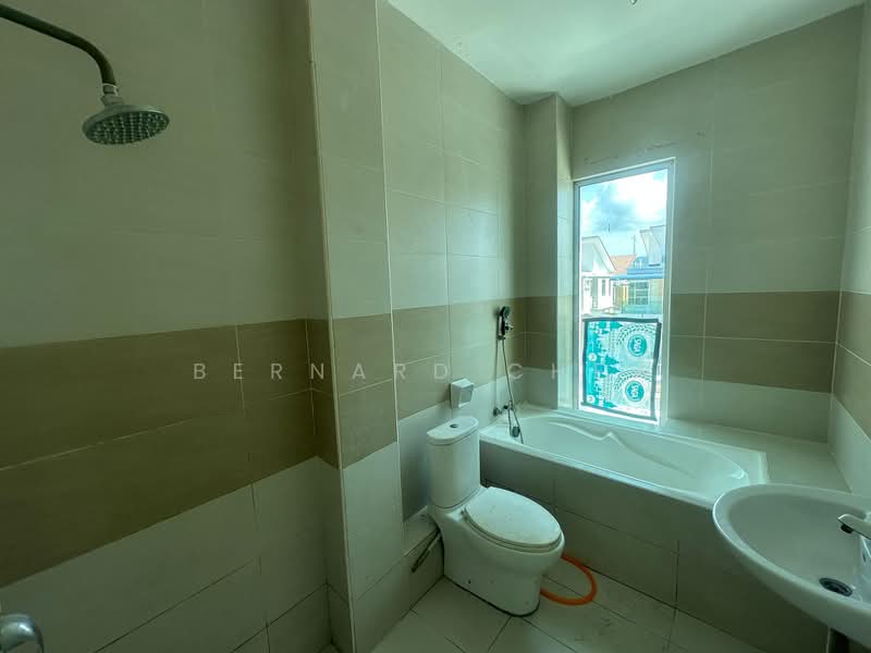 2-storey Terraced House for Sale in Batu Maung (Penang) - Bernard Chew - Bathroom - PropertyGuru.com.my