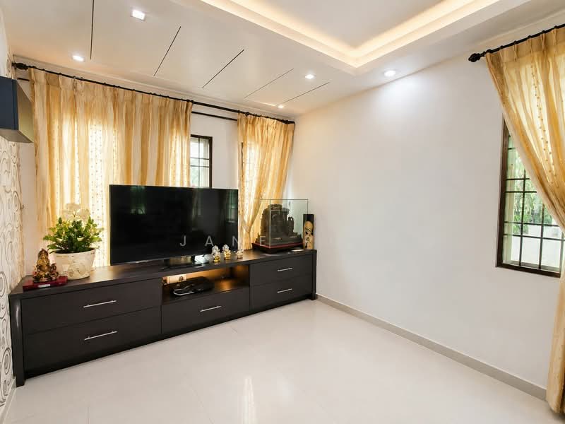 Rumah Teres 2 Tingkat untuk Dijual di Desa Ria (Sungai Ara) - Jane Poh - Living Room - PropertyGuru.com.my