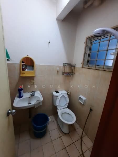 2-storey Terraced House for Rent in Kota Perdana (Seri Kembangan) - Marcus Keoh - Bathroom - PropertyGuru.com.my