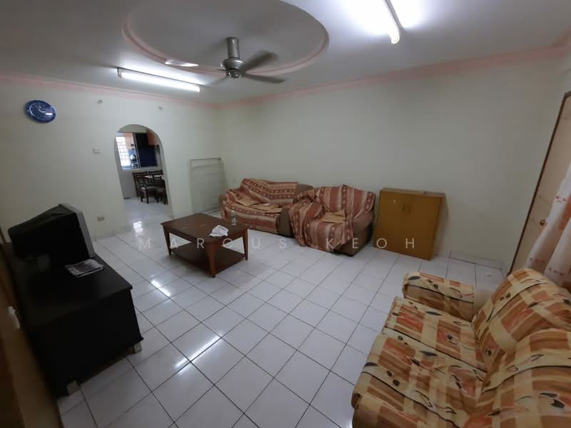 2-storey Terraced House for Rent in Kota Perdana (Seri Kembangan) - Marcus Keoh - Living Room - PropertyGuru.com.my