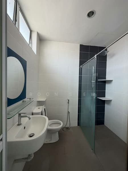 Rumah Teres 2 Tingkat untuk Dijual di Gelugor (Penang) - Boon Siew - Bathroom - PropertyGuru.com.my