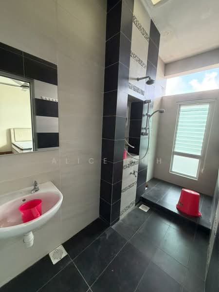 Kondominium untuk Disewa di The Seed Taman Sutera Utama - Alice Goh - Bathroom - PropertyGuru.com.my