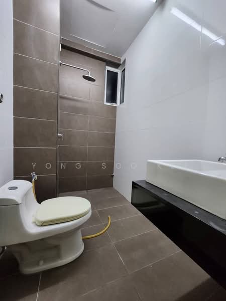 Kondominium untuk Disewa di Orange 3 (Oren 3) - Yong Soo Kee - Bathroom - PropertyGuru.com.my
