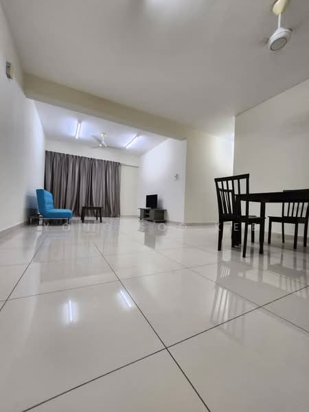 Kondominium untuk Disewa di Orange 3 (Oren 3) - Yong Soo Kee - Living Room - PropertyGuru.com.my