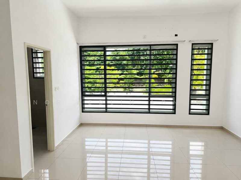2-storey Terraced House for Sale in Bandar Sri Sendayan (Negeri Sembilan) - Nor Azdlin Adnan - PropertyGuru.com.my