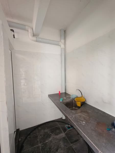 Shop / Office for Rent in Taman United (Jalan Klang Lama (Old Klang Road)) - Max Chua - Interior - PropertyGuru.com.my