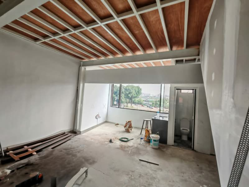 Shop / Office for Rent in Taman United (Jalan Klang Lama (Old Klang Road)) - Max Chua - Bathroom - PropertyGuru.com.my