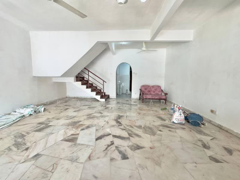 Rumah Teres 2 Tingkat untuk Dijual di Bandar Rinching Seksyen 2 (Semenyih) - Nor Azdlin Adnan - PropertyGuru.com.my