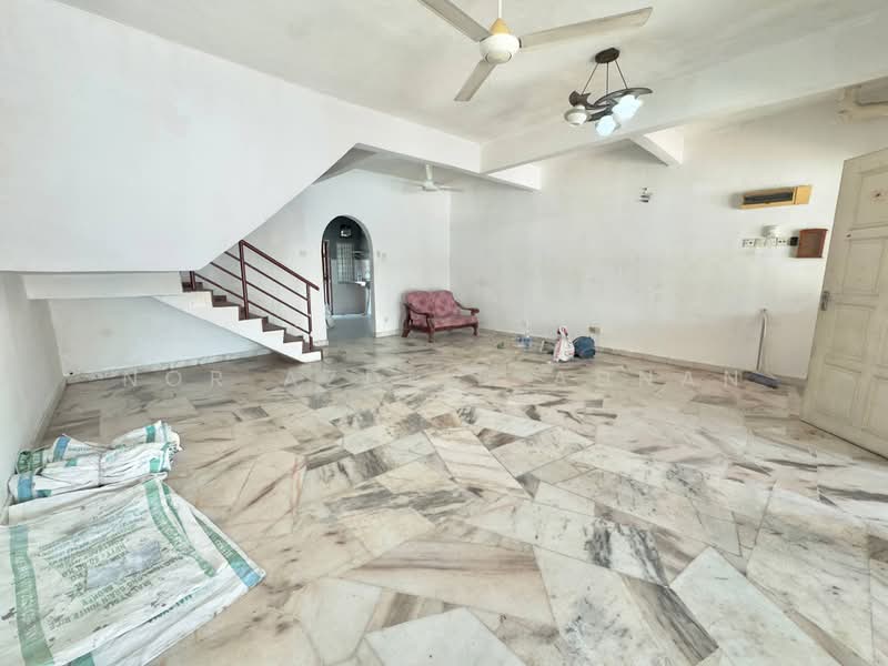 Rumah Teres 2 Tingkat untuk Dijual di Bandar Rinching Seksyen 2 (Semenyih) - Nor Azdlin Adnan - PropertyGuru.com.my