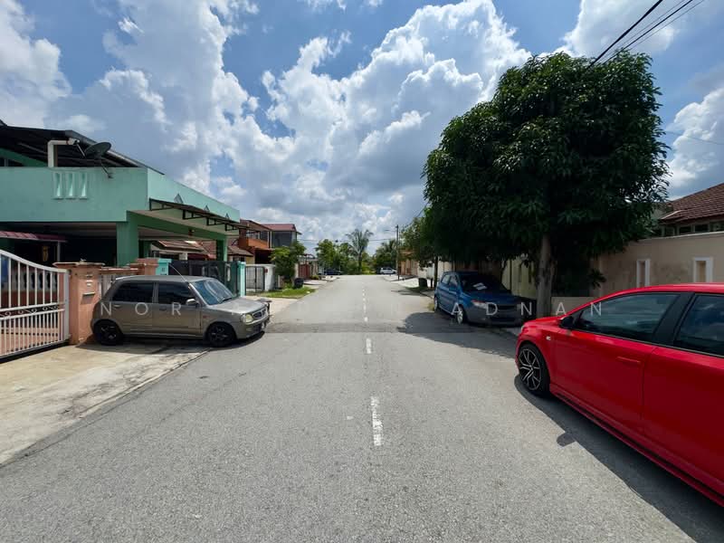 Rumah Teres 2 Tingkat untuk Dijual di Bandar Rinching Seksyen 2 (Semenyih) - Nor Azdlin Adnan - PropertyGuru.com.my