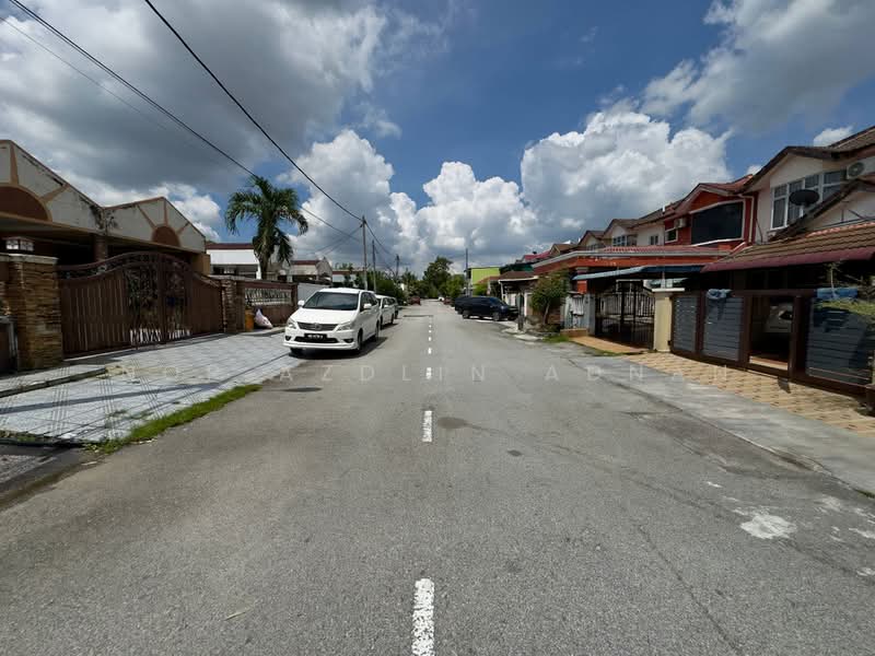 Rumah Teres 2 Tingkat untuk Dijual di Bandar Rinching Seksyen 2 (Semenyih) - Nor Azdlin Adnan - PropertyGuru.com.my