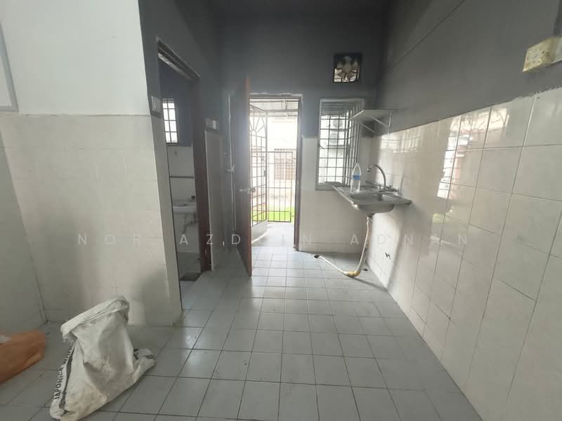 Rumah Teres 2 Tingkat untuk Dijual di Bandar Rinching Seksyen 2 (Semenyih) - Nor Azdlin Adnan - PropertyGuru.com.my