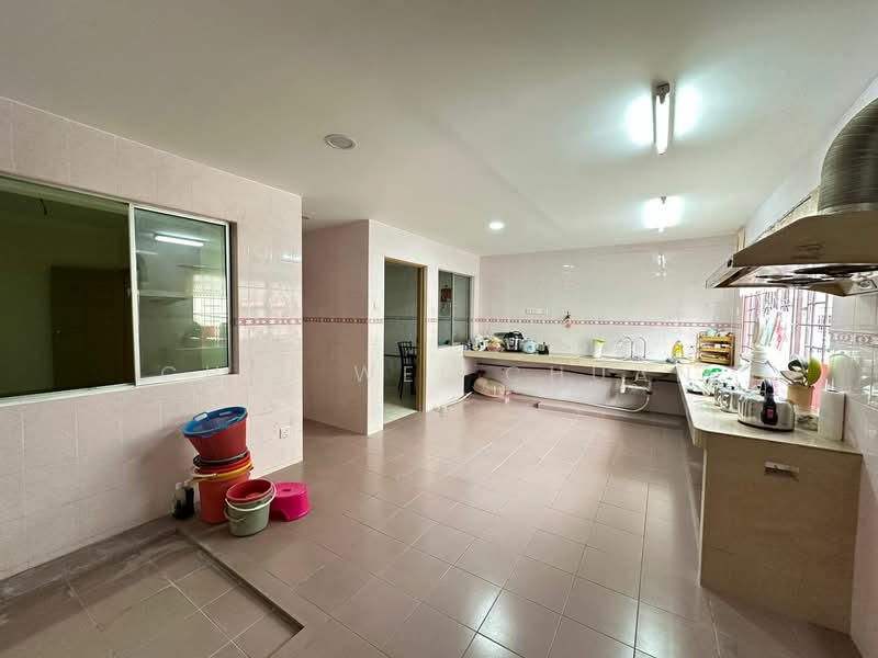 Rumah Teres 2 Tingkat untuk Dijual di Taman Seri Taming (Cheras) - Chai Wei Chuan - Kitchen - PropertyGuru.com.my
