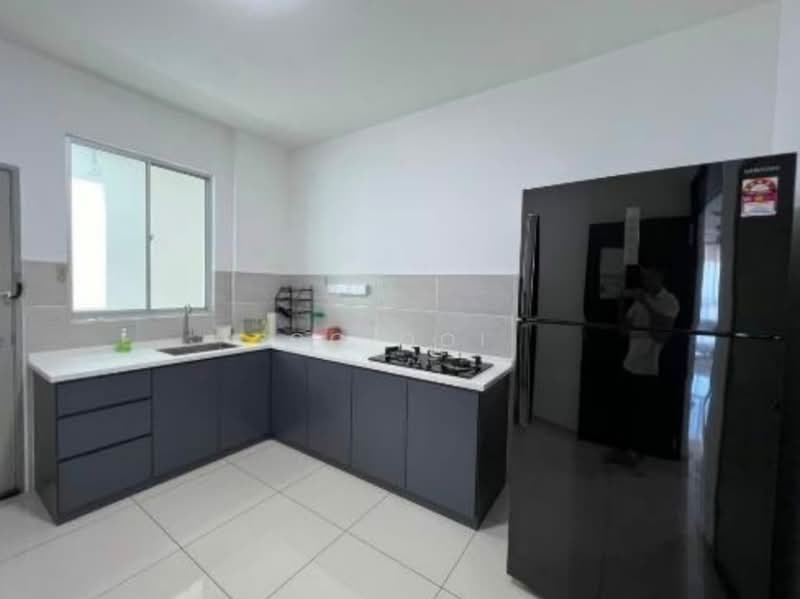Kondominium untuk Dijual di Centro Residence - CC Ooi - Kitchen - PropertyGuru.com.my