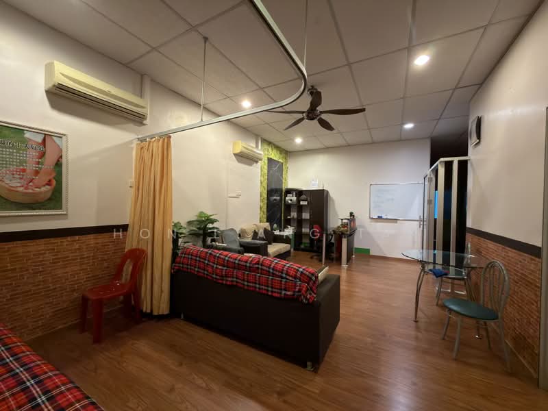 Shop / Office for Rent in Bandar Seri Botani (Simpang Pulai) - Hon Liang Tan - PropertyGuru.com.my