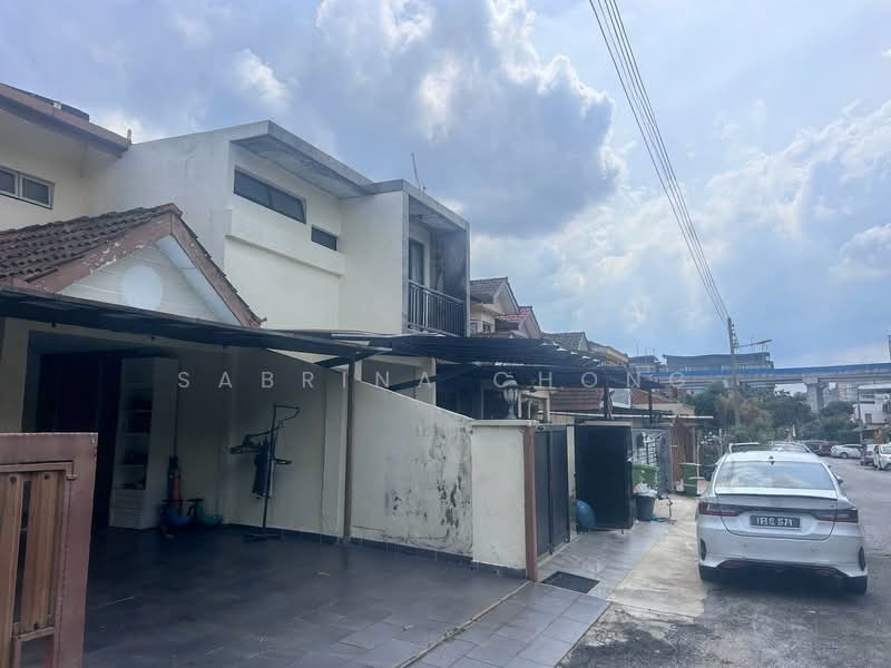 Rumah Teres 2 Tingkat untuk Dijual di Bandar Tasik Selatan (Kuala Lumpur) - Sabrina Chong - Exterior - PropertyGuru.com.my