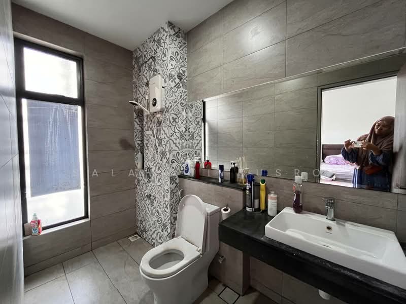 Rumah Teres untuk Dijual di Elmina (Shah Alam) - Salawati Busro - Bathroom - PropertyGuru.com.my