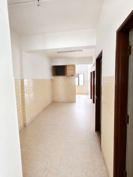 Retail Space for Rent in Brickfields (Kuala Lumpur) - Sariah Saad - Corridor - PropertyGuru.com.my