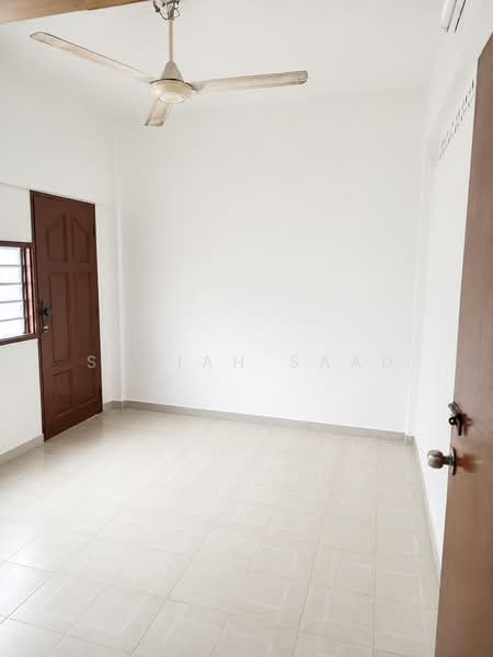 Retail Space for Rent in Brickfields (Kuala Lumpur) - Sariah Saad - Interior - PropertyGuru.com.my