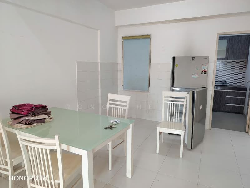 Kondominium untuk Disewa di Casa Tropika - Rono Cheah - Dining Room - PropertyGuru.com.my