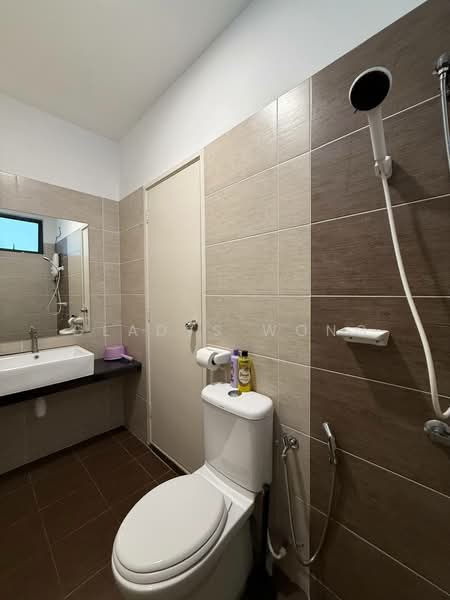 2-storey Terraced House for Rent in Taman Sri Penawar (Pengerang) - Gladys Wong - Bathroom - PropertyGuru.com.my