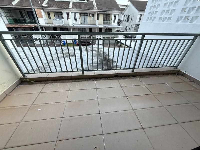 2-storey Terraced House for Rent in Taman Sri Penawar (Pengerang) - Gladys Wong - Balcony - PropertyGuru.com.my