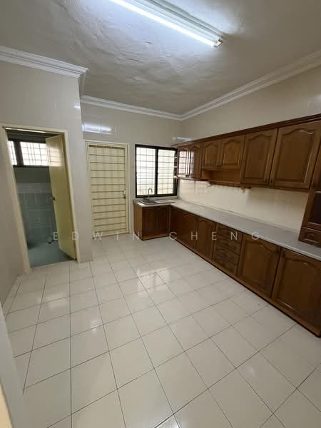 Rumah Teres 2 Tingkat untuk Disewa di Bandar Sungai Long (Selangor) - Edwin Cheng - Kitchen - PropertyGuru.com.my