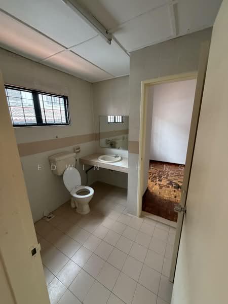 Rumah Teres 2 Tingkat untuk Disewa di Bandar Sungai Long (Selangor) - Edwin Cheng - Bathroom - PropertyGuru.com.my