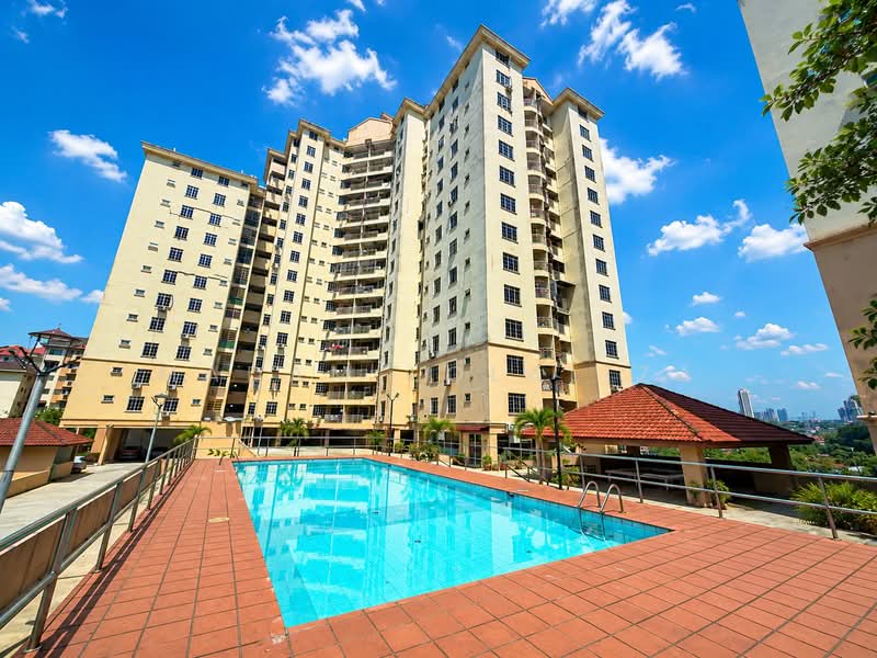 Pangsapuri untuk Dijual di Zamrud Apartment - Madam Lolaliza - Exterior - PropertyGuru.com.my
