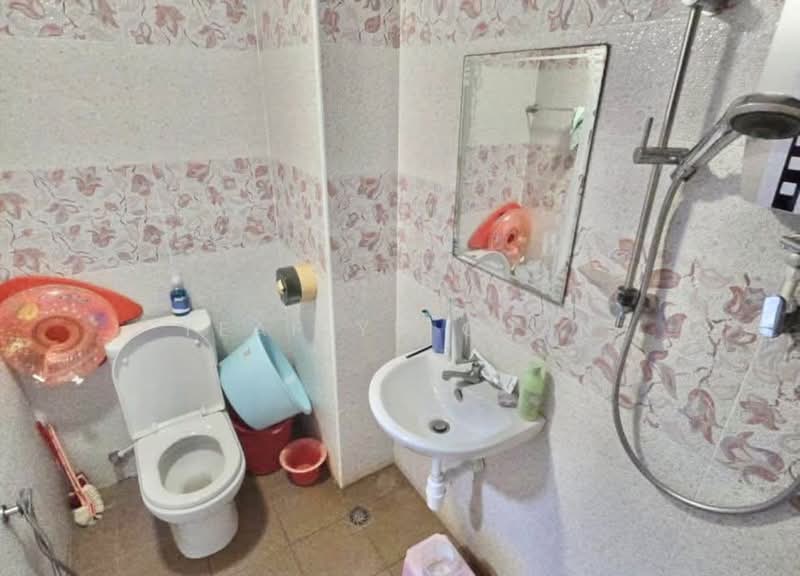 Condominium for Sale at Menara Greenview - Yeap Yu Quan - Bathroom - PropertyGuru.com.my