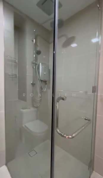 Servis Apartment untuk Disewa di KL Gateway Residences - Ron Liew - Bathroom - PropertyGuru.com.my