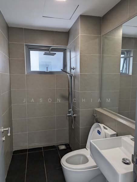 Kondominium untuk Dijual di Lakefront Residence - Jason Chiam - Bathroom - PropertyGuru.com.my